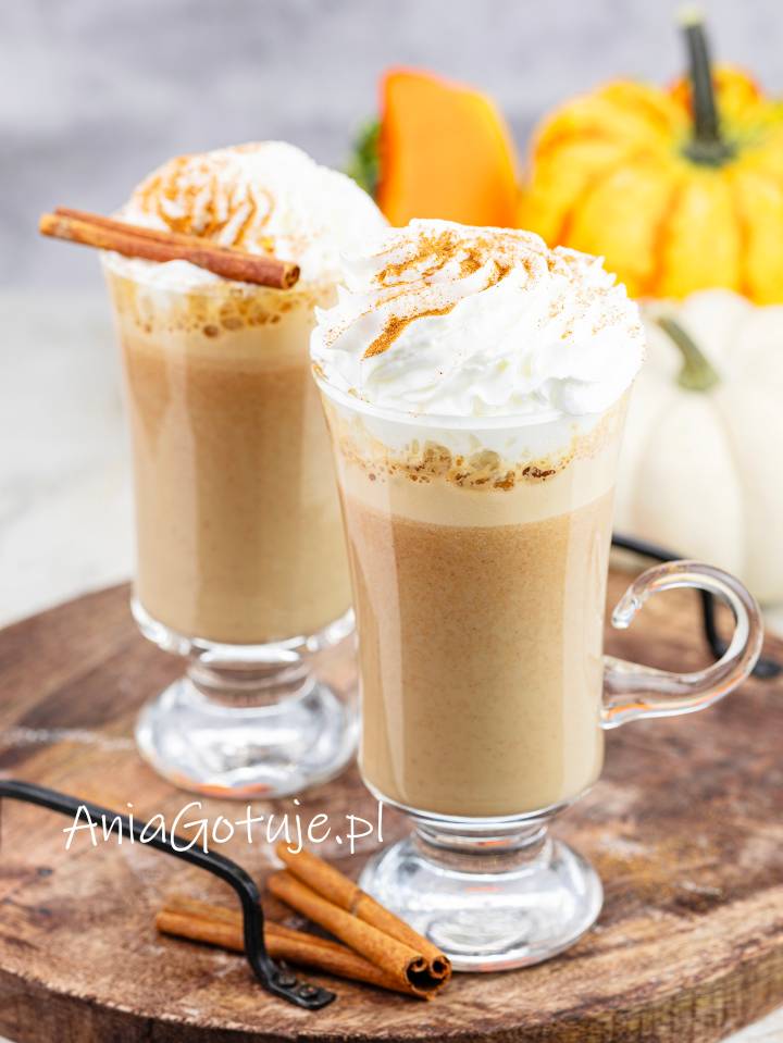 Pumpkin spice latte, 4